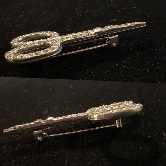 Scissors Pin in Silver-tone with Sparkle Gems, Sparkly Pin, ~with flaws~ - Picture 4 of 4